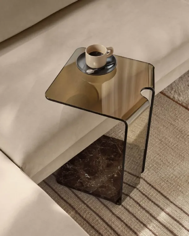 Tavolino in vetro con base in marmo York di Fiam