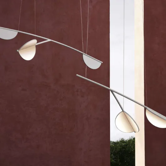 Lampada a sospensione di design in alluminio Almendra Organic di Flos