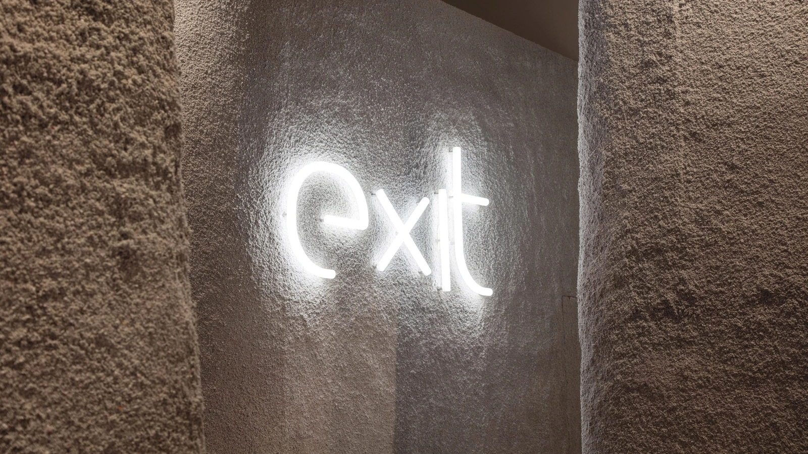 Lampada da parete Alphabet of light di Artemide