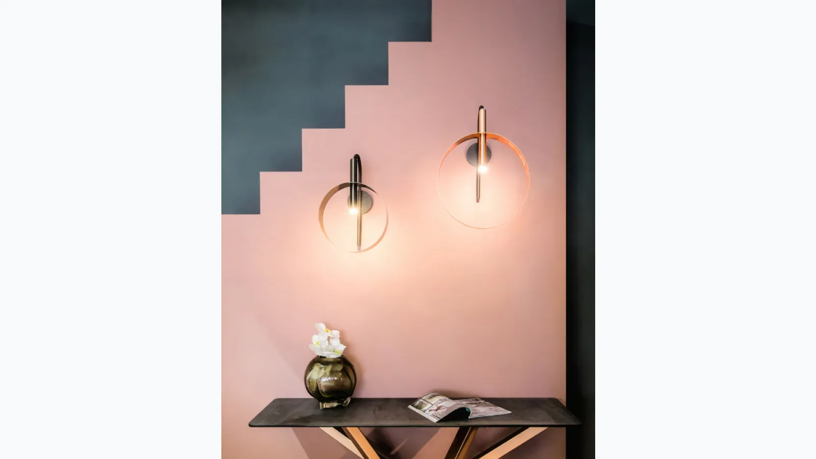 Lampada da parete Led Loop A di Riflessi
