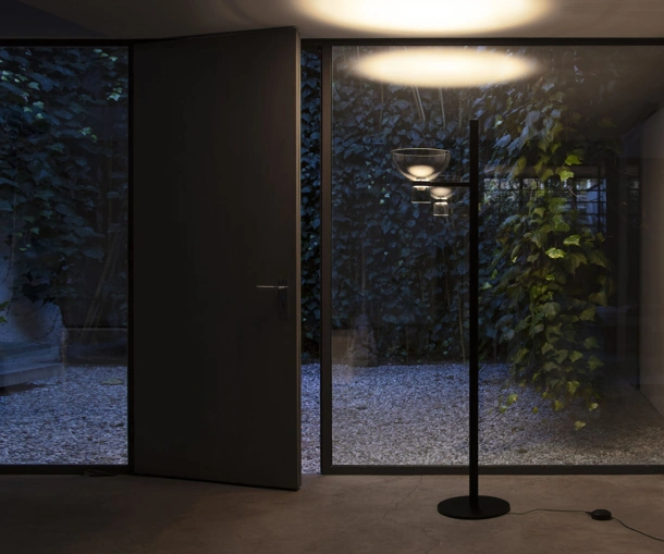 Lampada Nocturne Floor Bowl di Flos