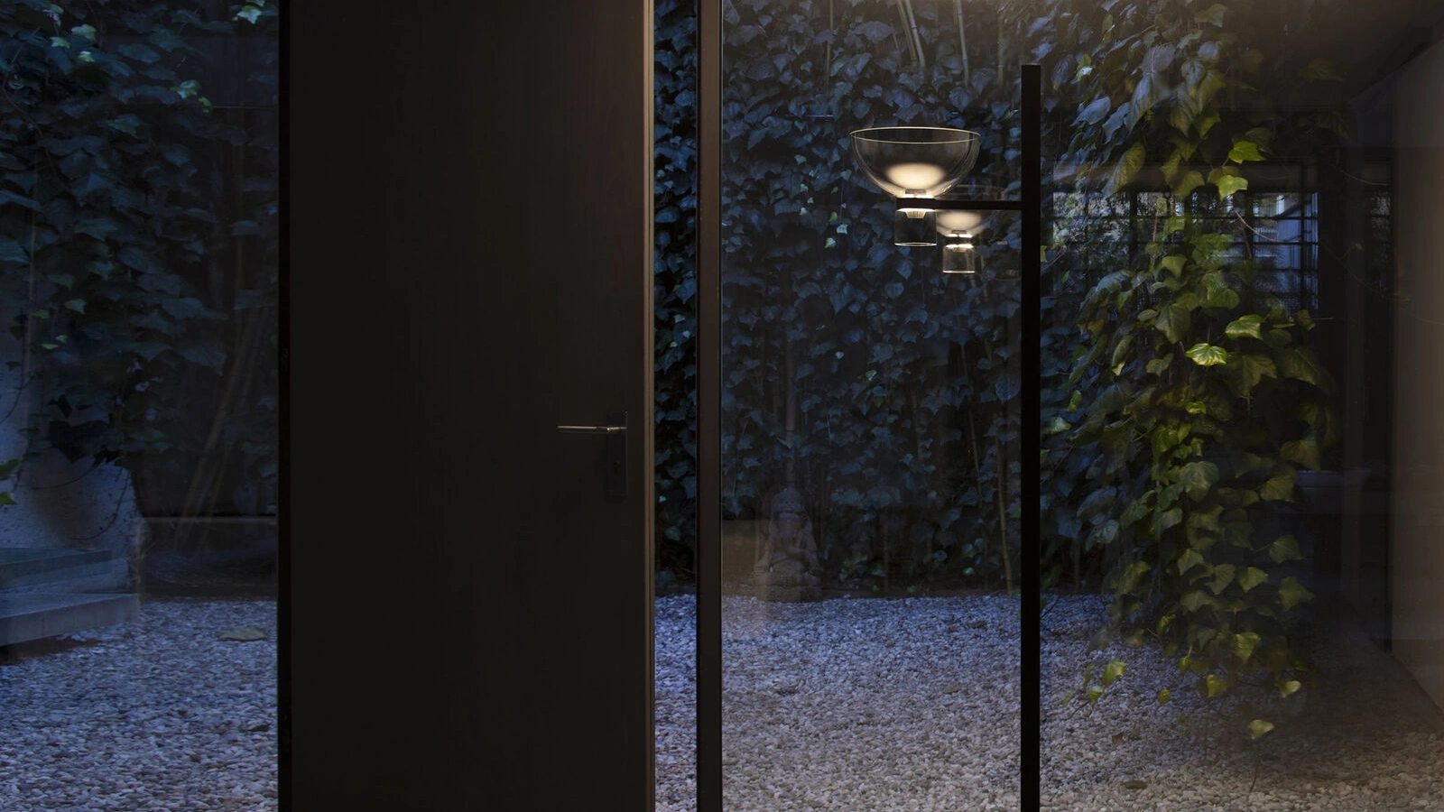 Lampada Nocturne Floor Bowl di Flos