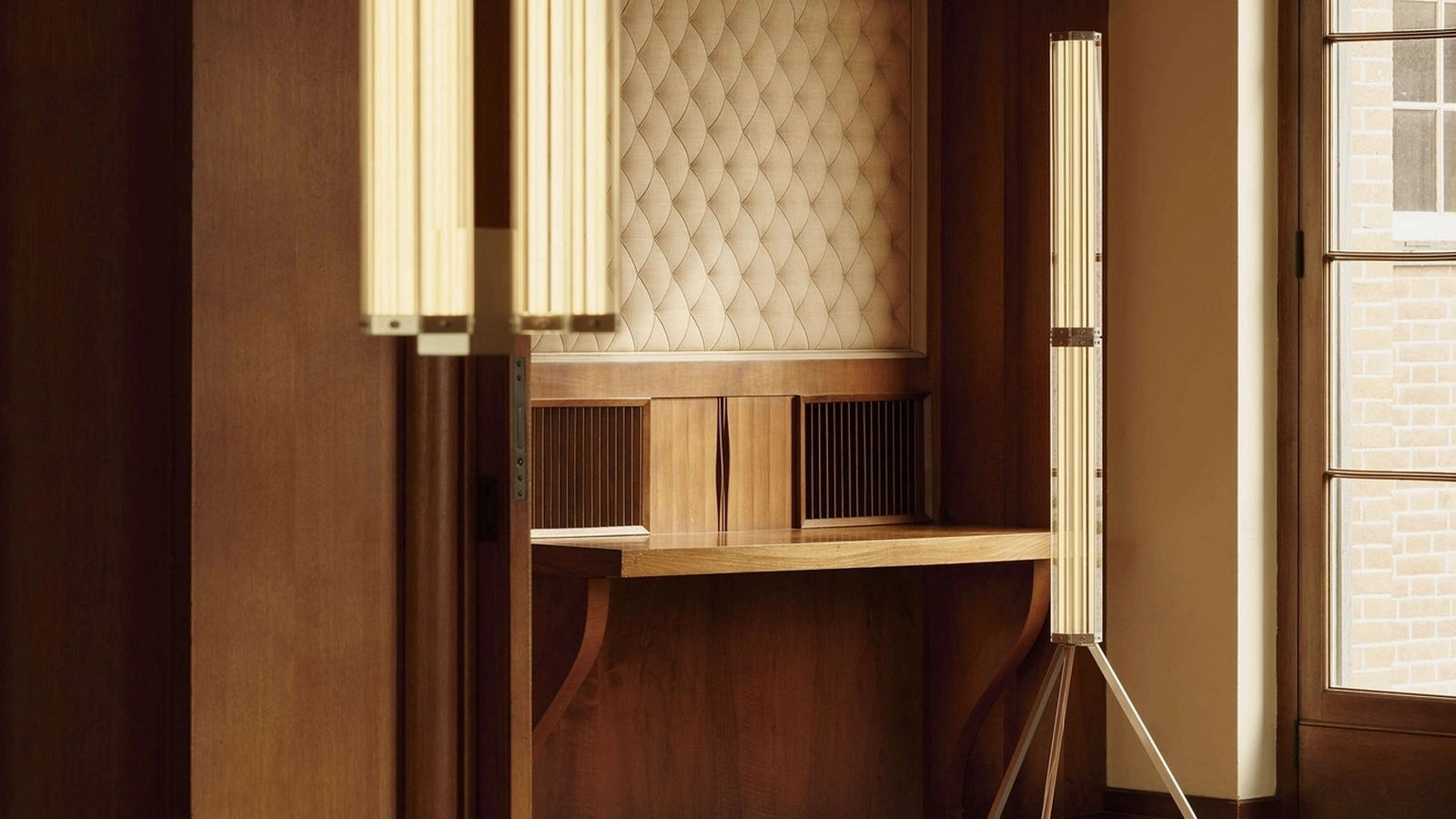 Lampada SuperWire Floor di Flos