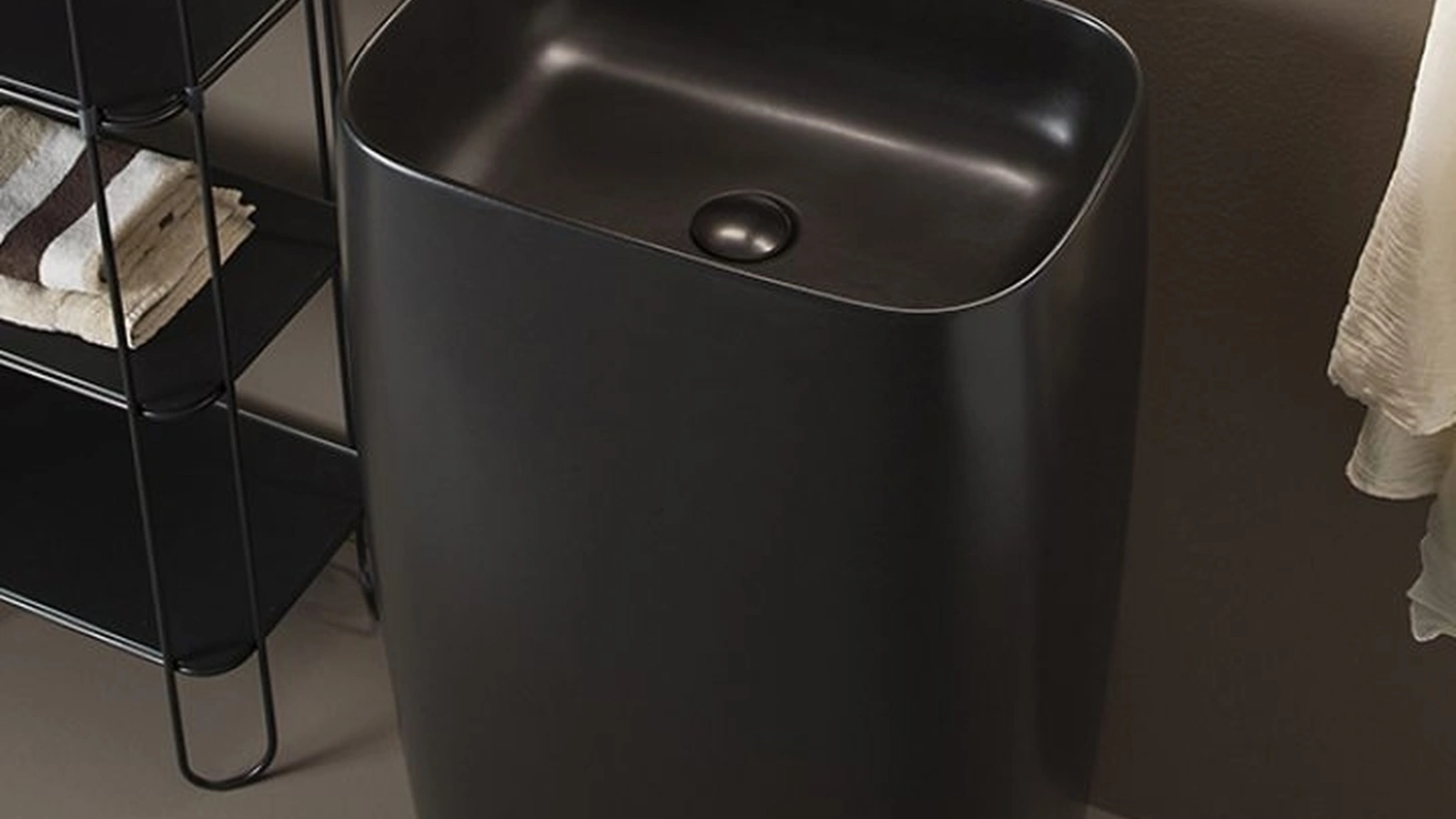 Lavabo Flag di Flaminia