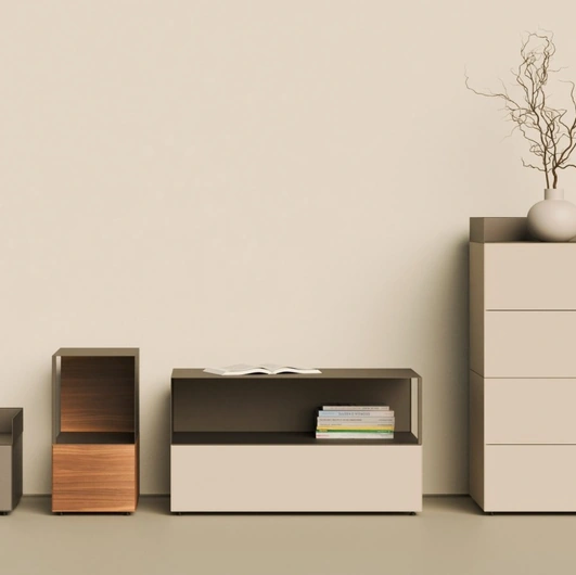 Gruppo Notte Avenue Cabinets Night di Kristalia