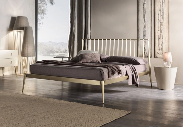 Comodino Conico in pelle di Cantori