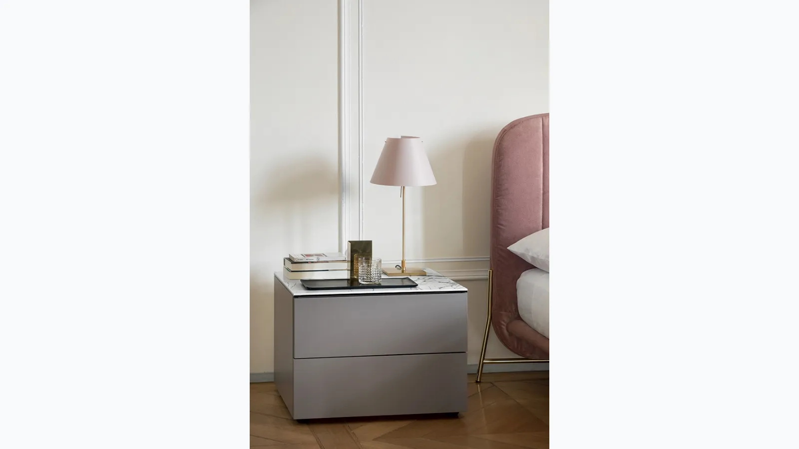 Comodino in laccato opaco Universal di Calligaris