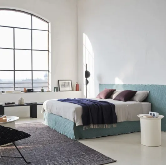 Letto imbottito Easy di Gervasoni