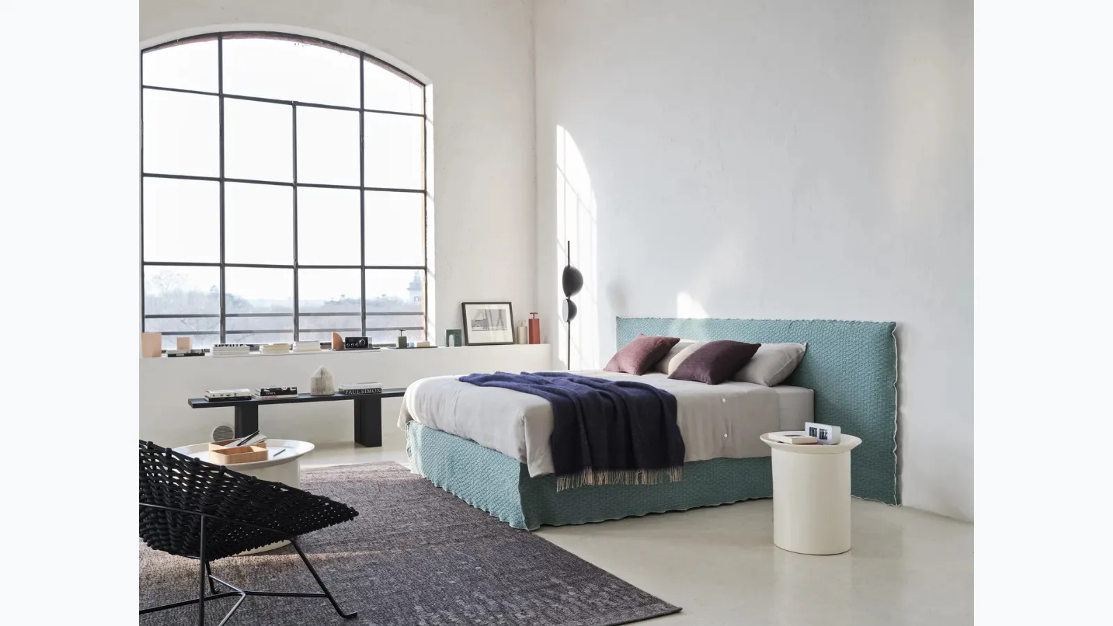 Letto imbottito Easy di Gervasoni