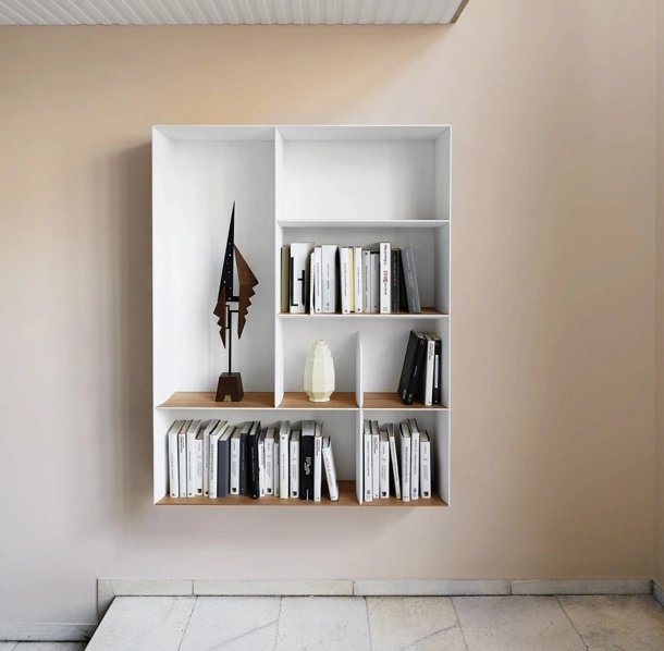 Libreria sospesa D-357-2 di Molteni & C