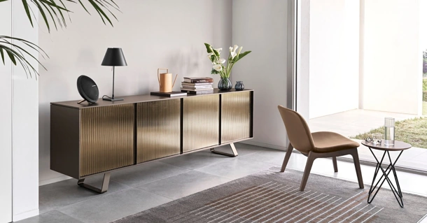 Madia in vetro specchiato Secret di Calligaris