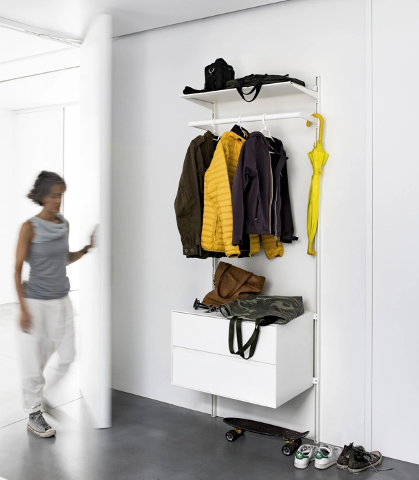 Mobile ingresso Dot di Kristalia