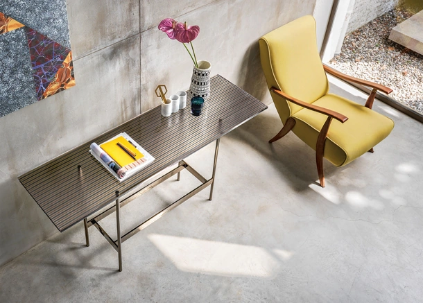 Mobile ingresso Consolle Waves con top in vetro di Fiam