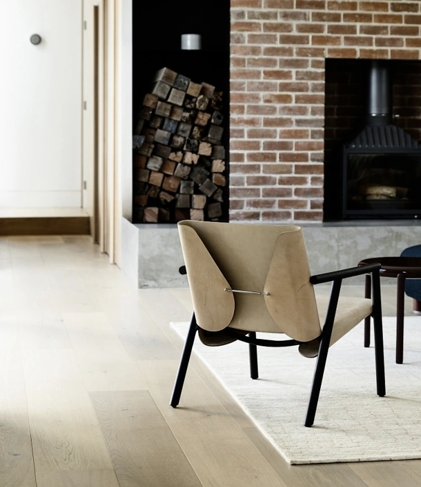 Poltroncina in cuoio 1085 Edition di Kristalia