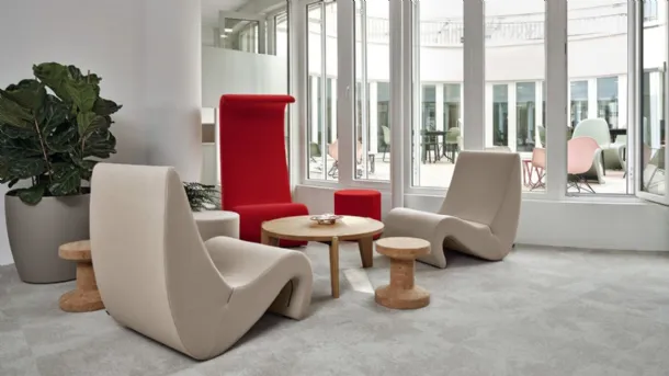 Poltrona di design Amoebe di Vitra