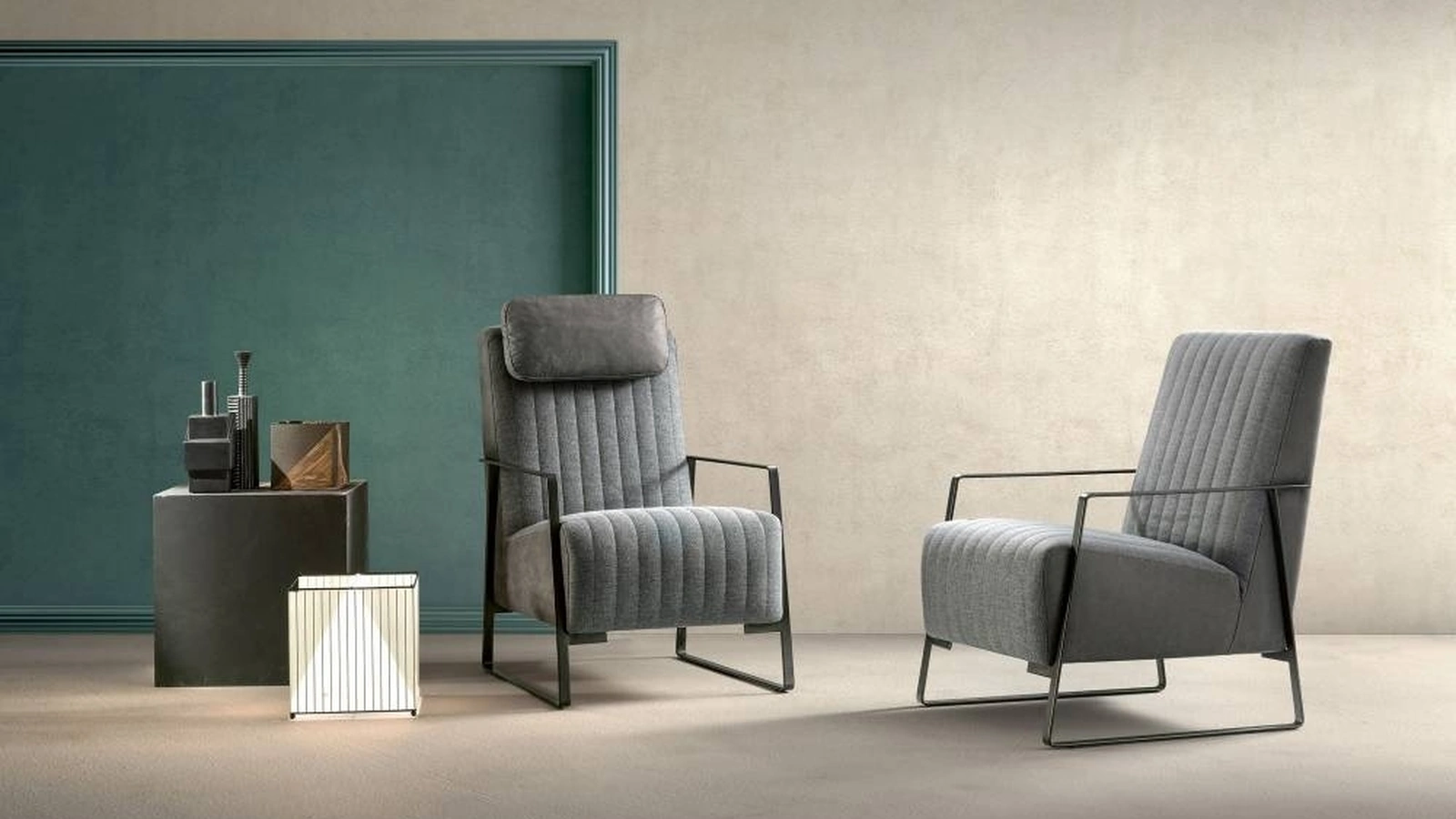 Poltrona in tessuto e pelle Angy di Samoa