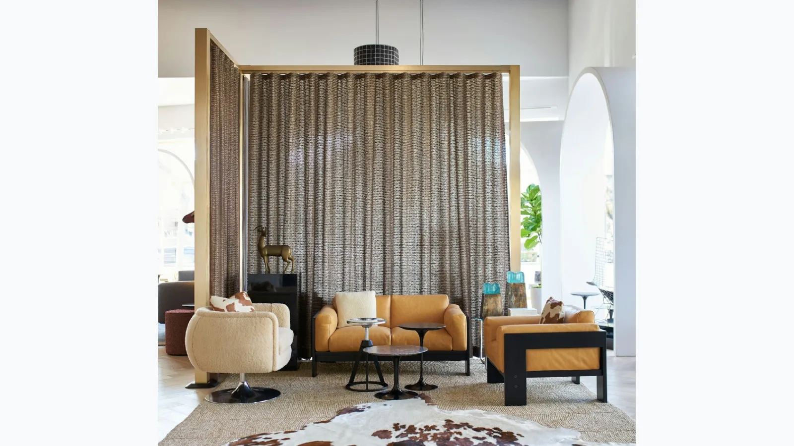 Poltrona in pelle Bastiano Lounge Chair di Knoll