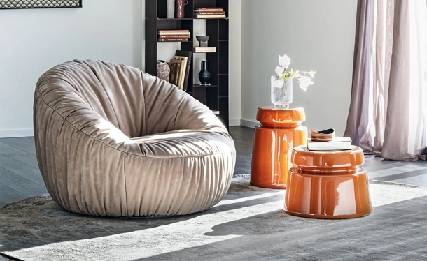 Poltrona imbottita Peggy Turn di Cattelan Italia