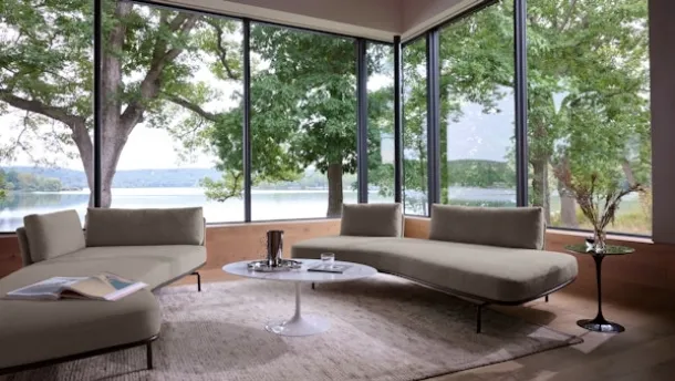 Divano lineare in tessuto Panoramic Sofa di Knoll