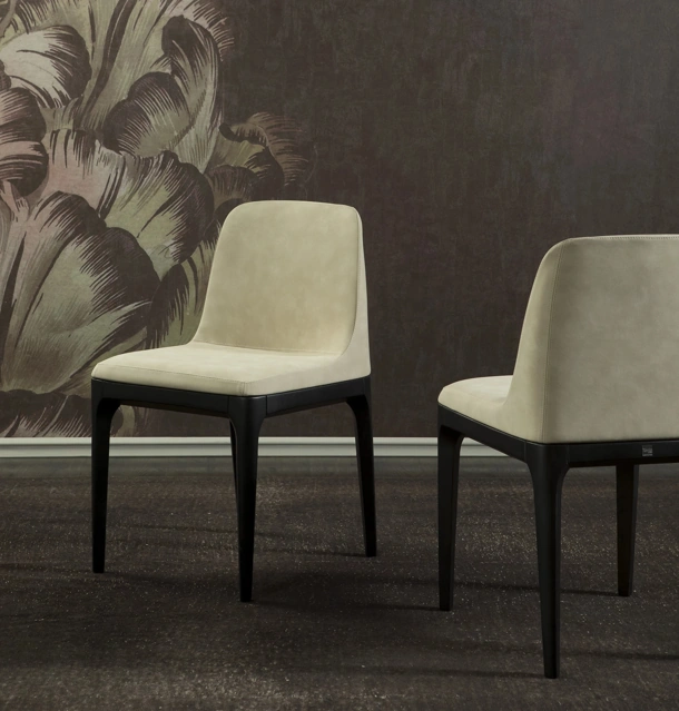 Sedia in pelle Gilda di Tonin Casa