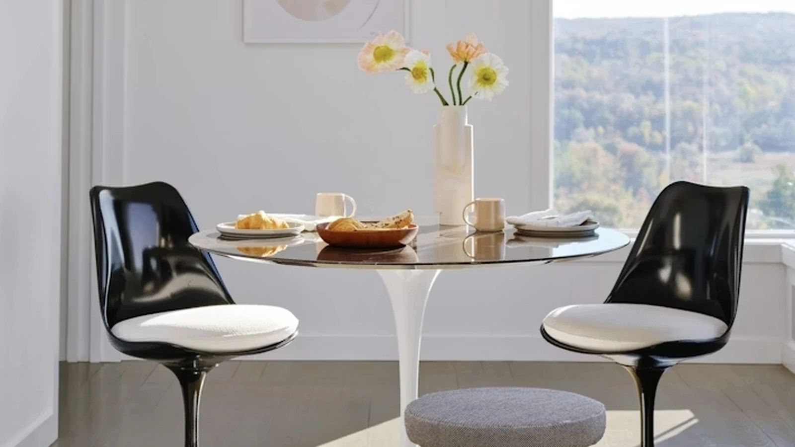 Sedia Tulip Chair in fibra di vetro di Knoll