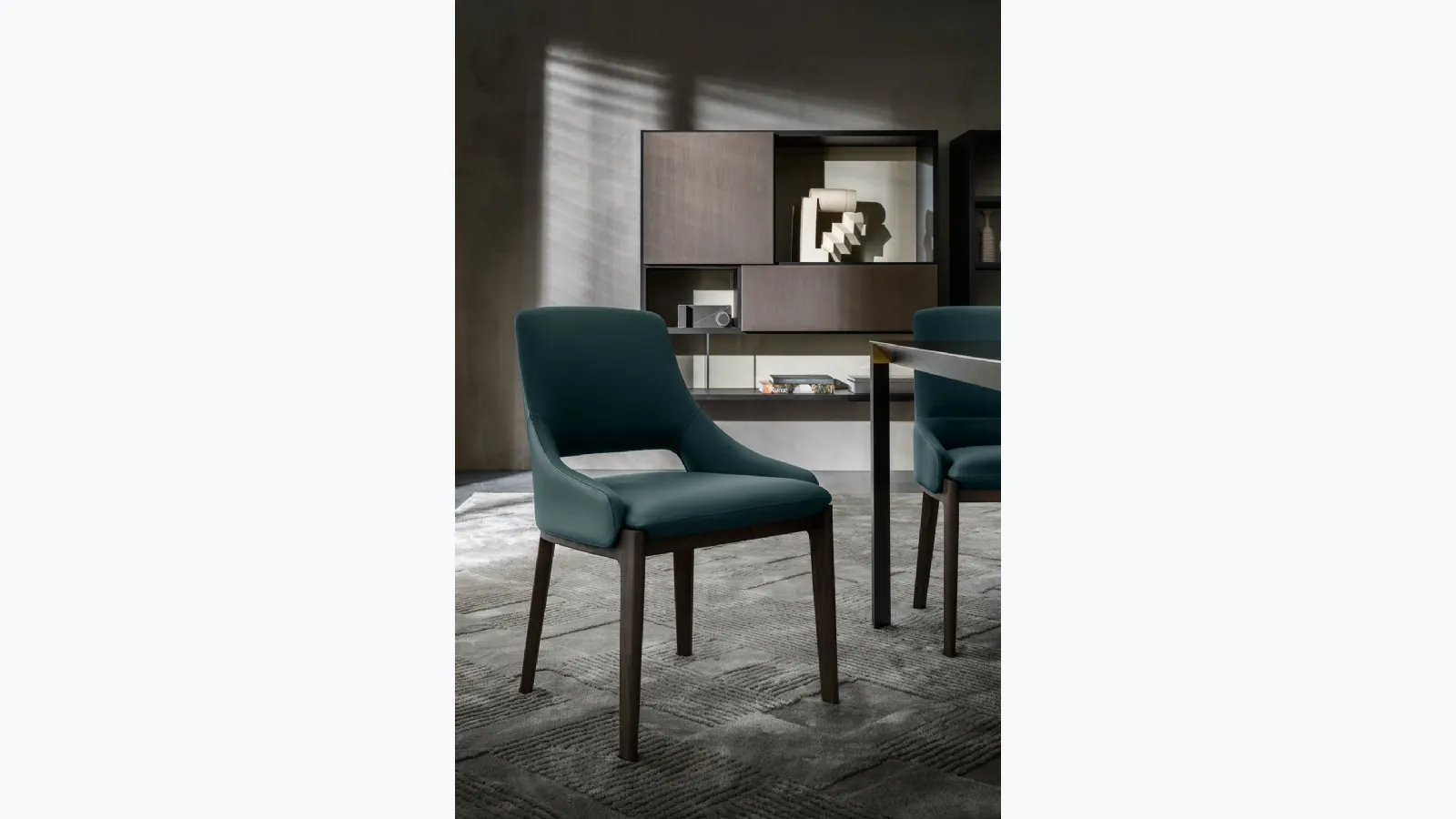 Sedia in pelle Devon di Molteni & C