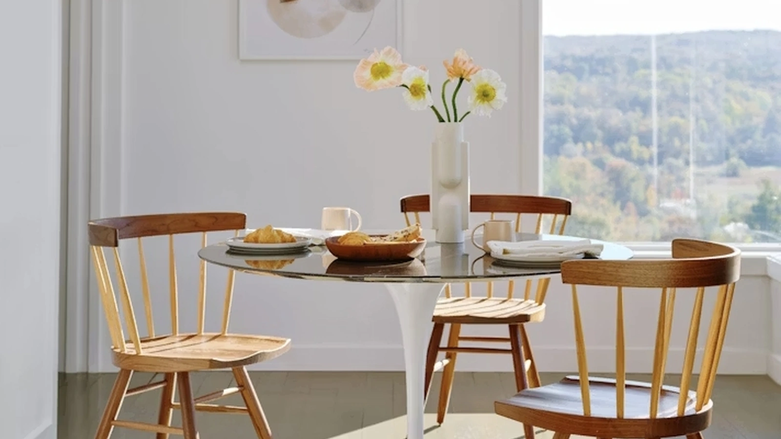 Sedia Nakashima Straight-Back di Knoll
