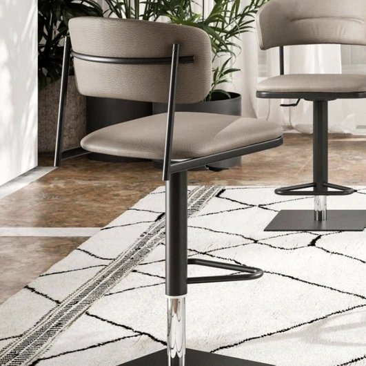 Sgabello Logan di Ozzio