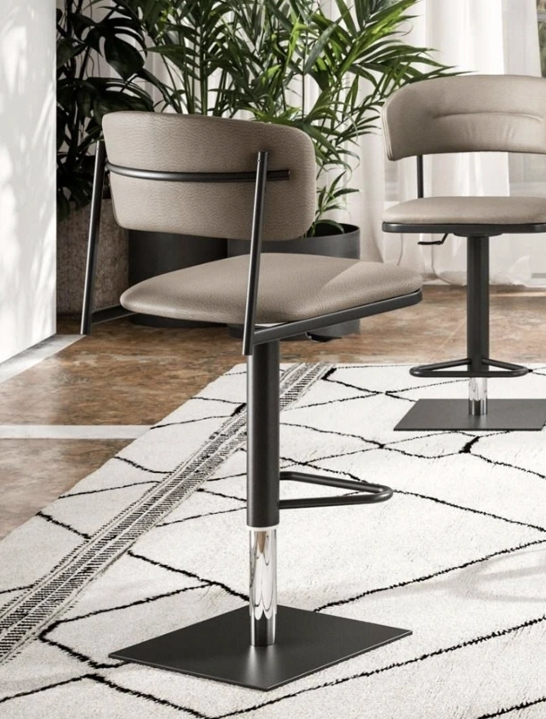 Sgabello Logan di Ozzio