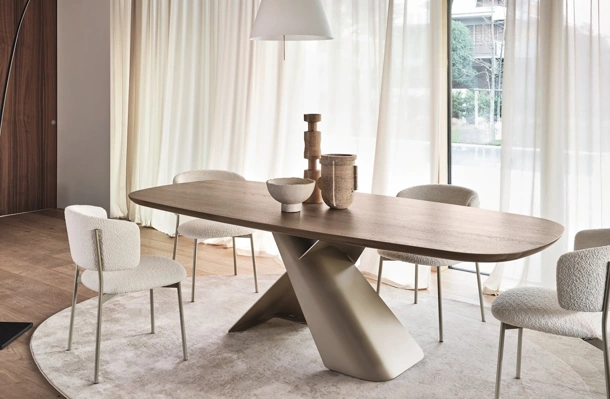 Tavolo Axiom legno di Calligaris