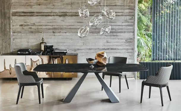 Tavolo fisso con piano in ceramica e base in acciaio Eliot Keramik di Cattelan Italia