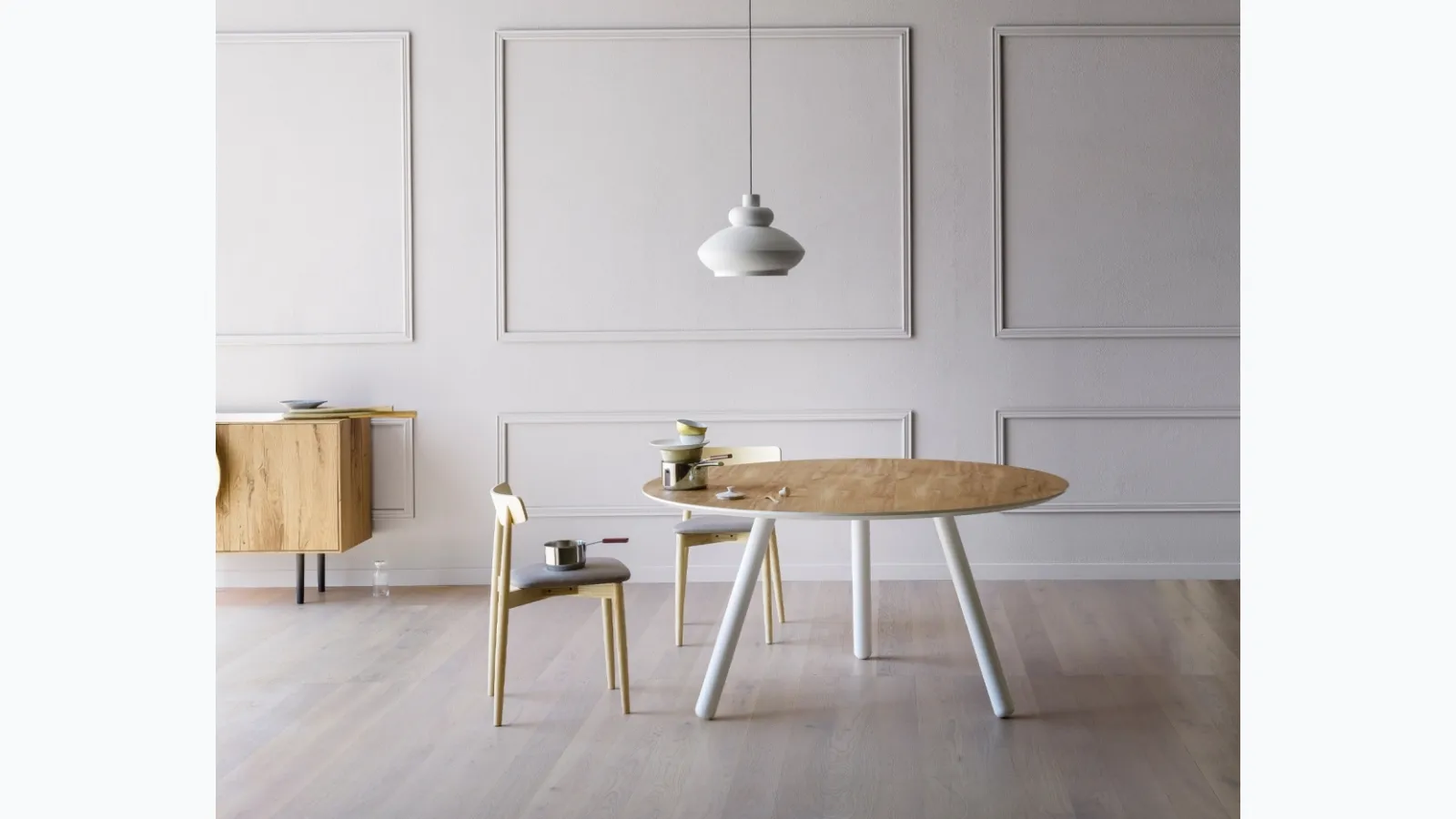 Tavolo rotondo Pixie in rovere di Miniforms