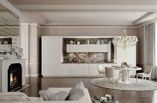 Cucina Classica lineare in laccato opaco, lavorazione matelassè, e marmo Bellagio 03 di Scic