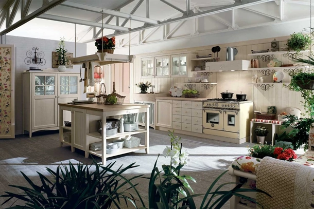 Cucina Classica con isola in legno con pensili a vetrina e base a giorno con lavello in marmo Everyday Canapa Talcato di Callesella