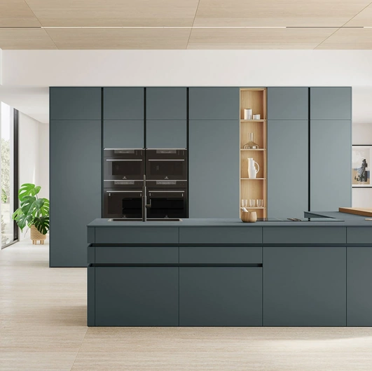 Cucina Moderna con isola Iconica 01 di Veneta Cucine