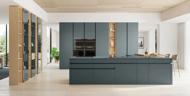 Cucina Moderna con isola Iconica 01 di Veneta Cucine