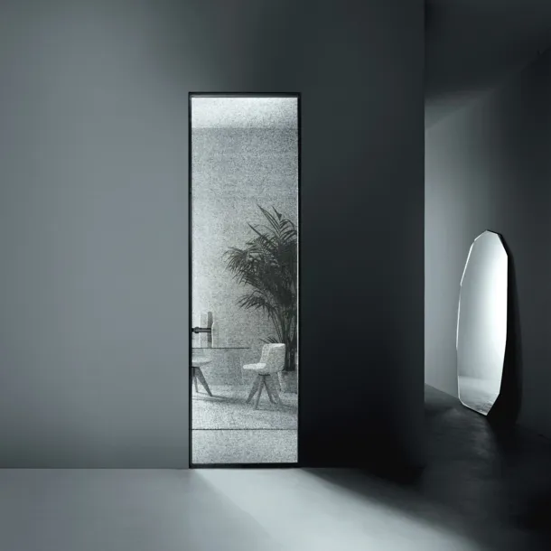 Porta per interni Aladin Swing Plain Mono di Glas Italia