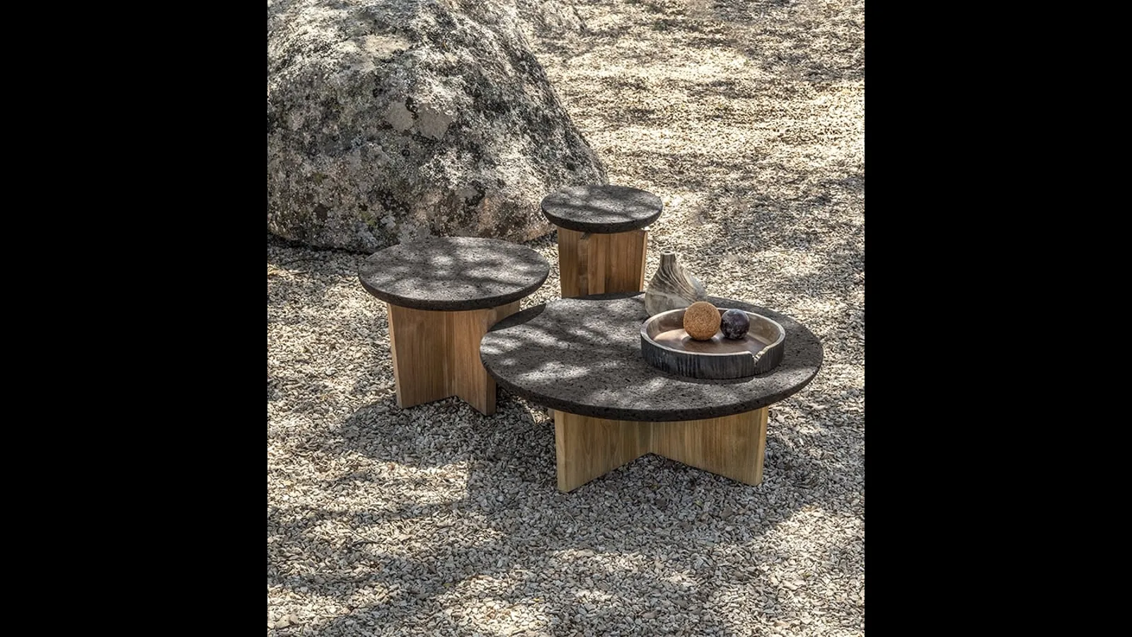 Tavolino Cross Coffee Table in Teak con piano in sughero di Ethimo