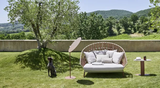 Divano Daybed in tessuto e metallo Emma Cross di Varaschin