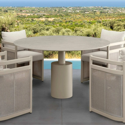 Tavolo in gres e Sedie in alluminio Edwin Alu di Talenti
