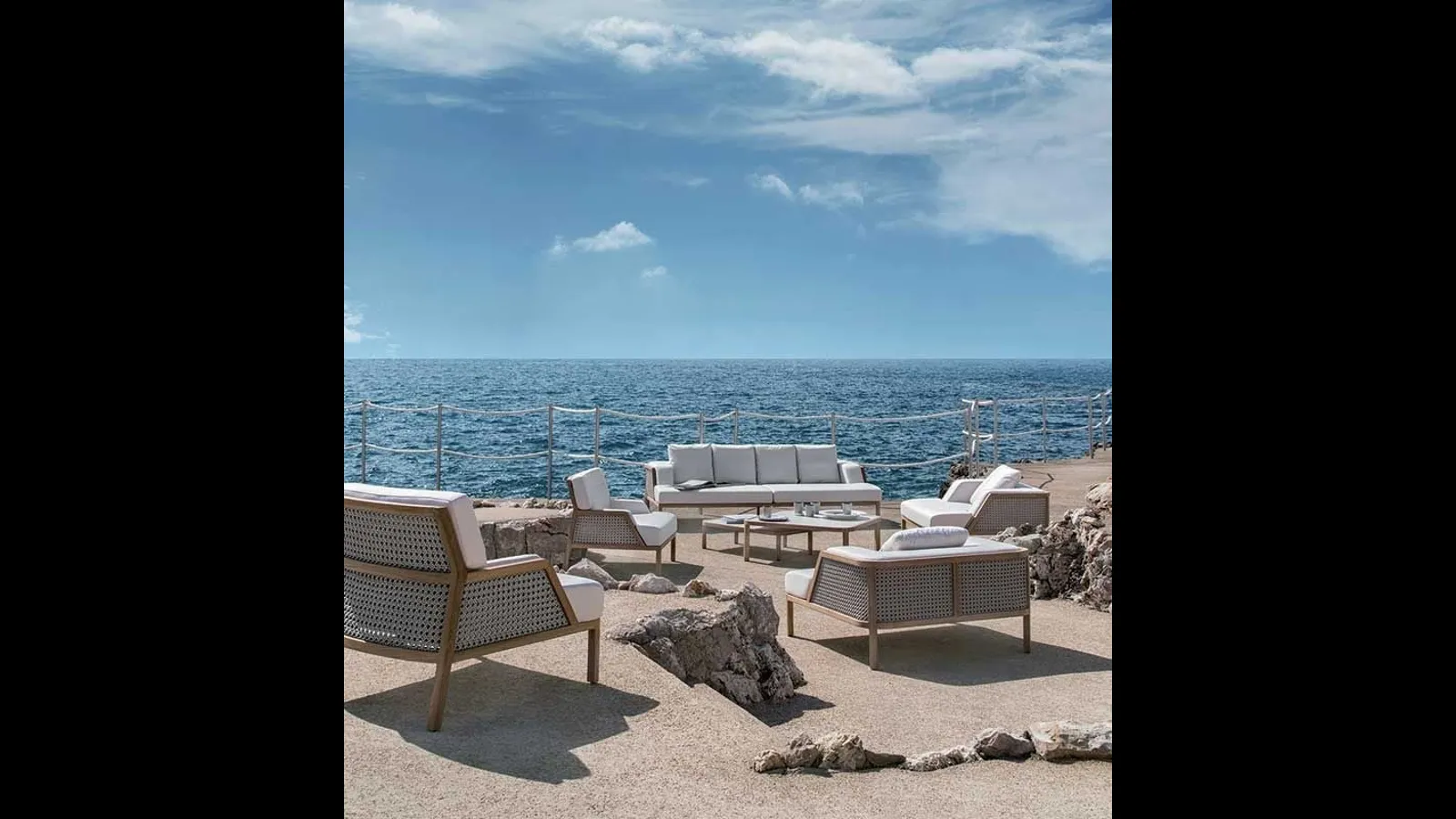 Salotto da esterno Grand Life in Teak e Rope Light di Ethimo