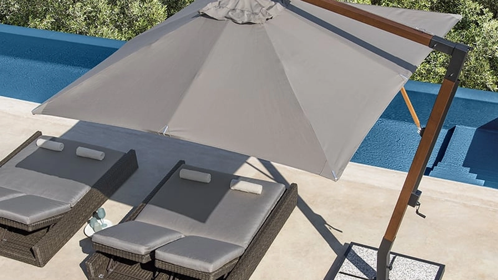 Ombrellone Holiday di Ethimo