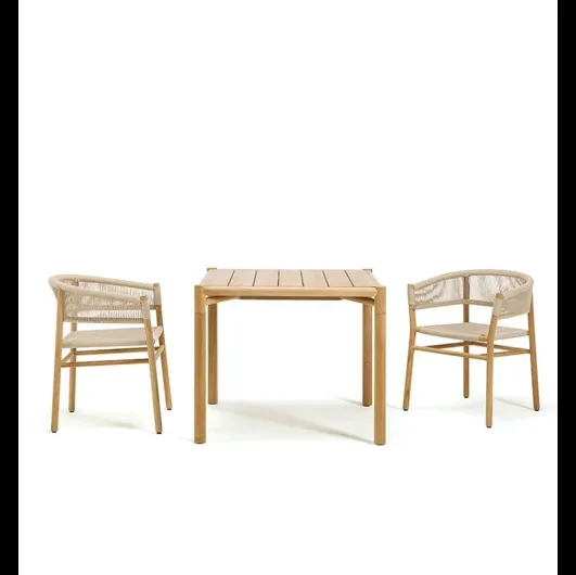 Tavolo in Teak Kilt di Ethimo