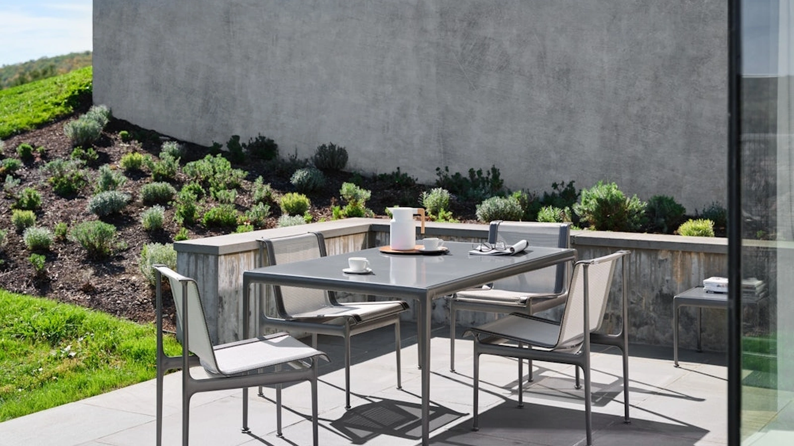 Tavolo da giardino 1966 Dining Table di Knoll