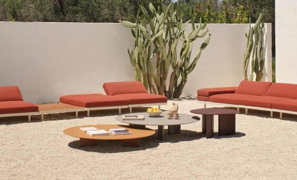 Tavolino Naca in alluminio di Fast