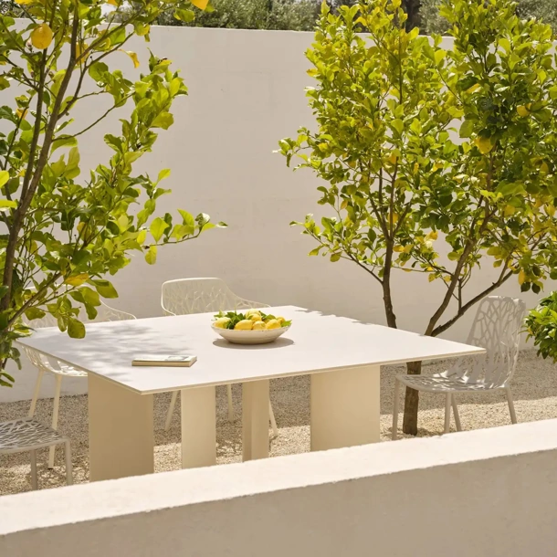 Tavolo Quadrato Naca di Fast