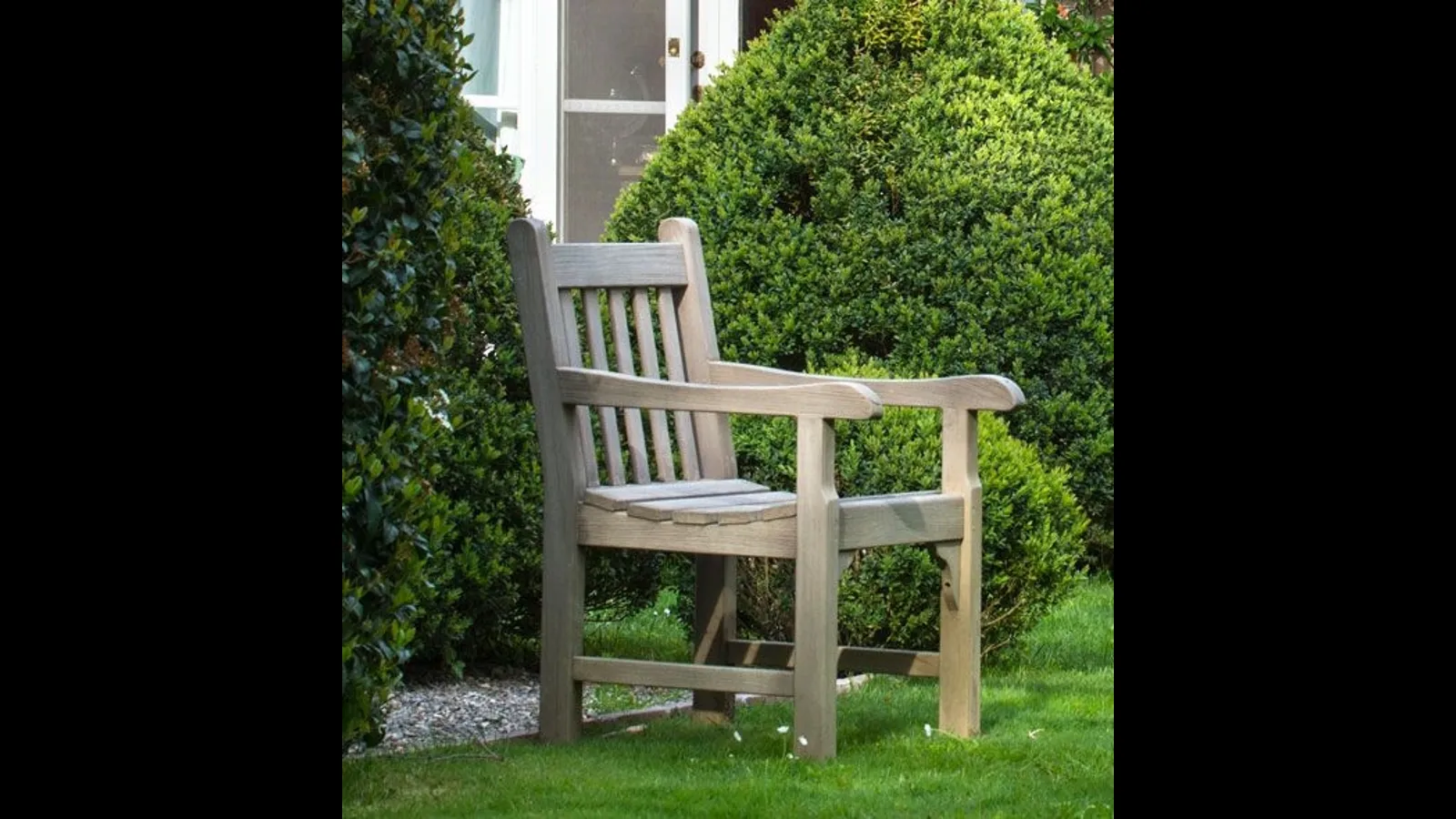 Poltroncina Notting Hill in Teak di Ethimo
