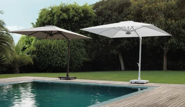 Ombrellone in tessuto e alluminio con base su ruote disponibile in due ciolori, antracite e bianco Parasol Marte di Talenti