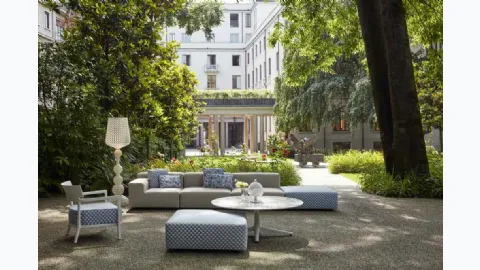 Divano e Pouf Pastics Outdoor di Kartell