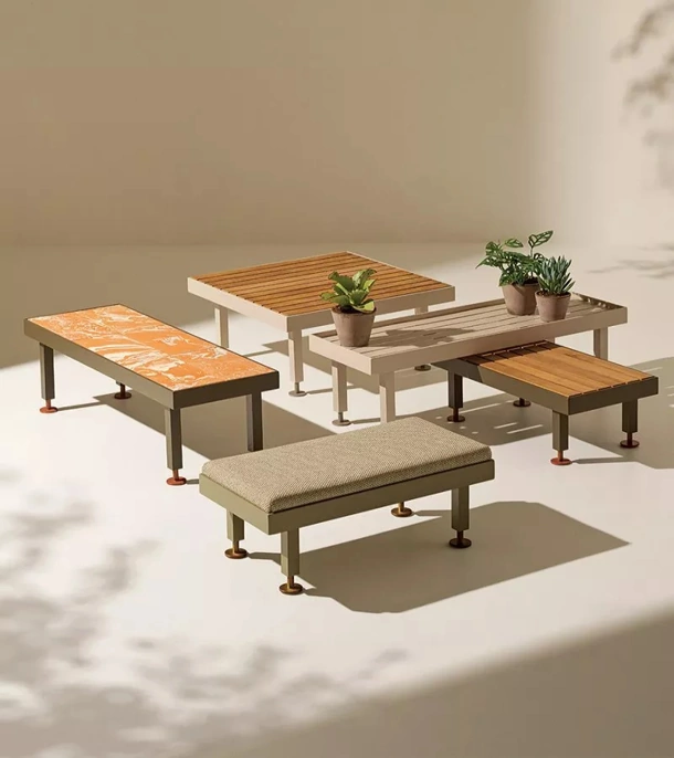 Tavolini Seeds in cotto o teak di Ethimo